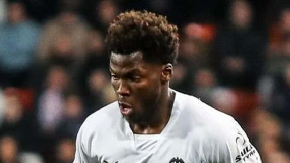 Yunus Musah con el Valencia