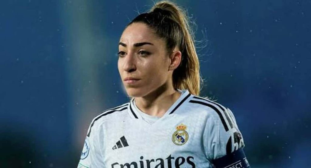 Olga Carmona durante un partido con el Real Madrid en la Champions.