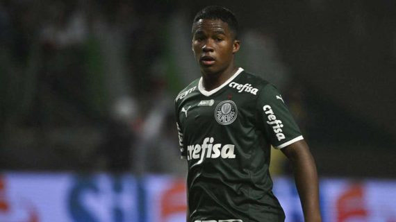 Endrick Felipe en un partido con el Palmeiras.