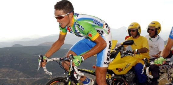 Óscar Sevilla en las filas del Kelme, en La Vuelta de 2003.