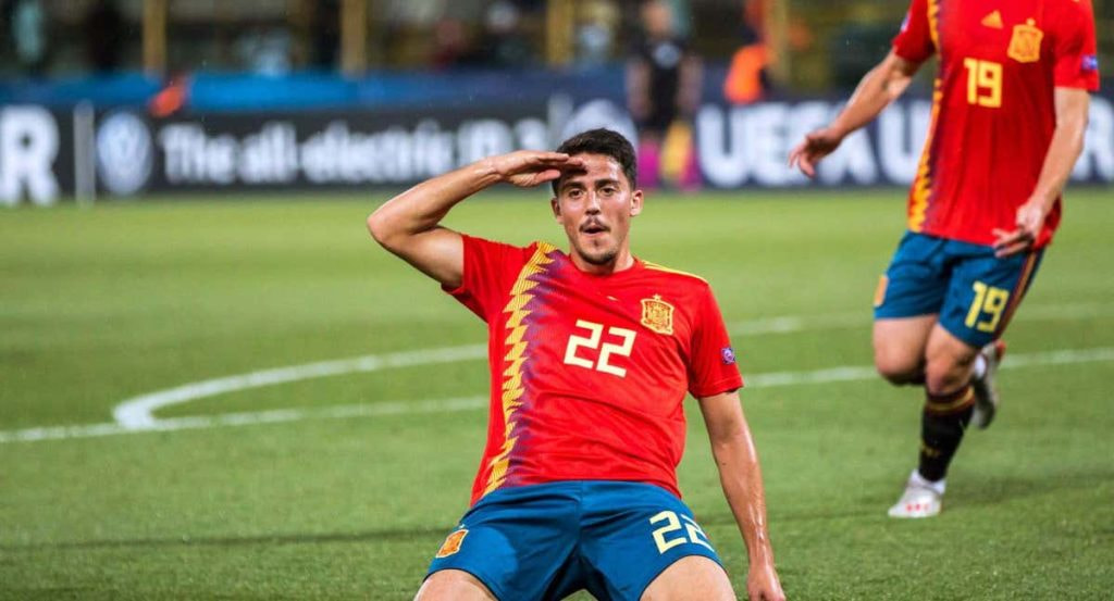 Fornals celebra un gol con la selección española.
