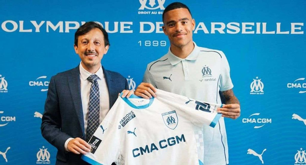 El presidente del Olympique de Marsella, Pablo Longoria, el día de la presentación de Mason Greenwood.