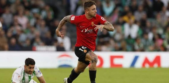 Pablo Maffeo en un partido.
