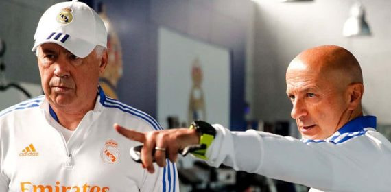Pintus, con Ancelotti en el gimnasio de Valdebebas.