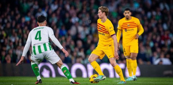 De Jong en un partido de la temporada pasada ante el Betis.
