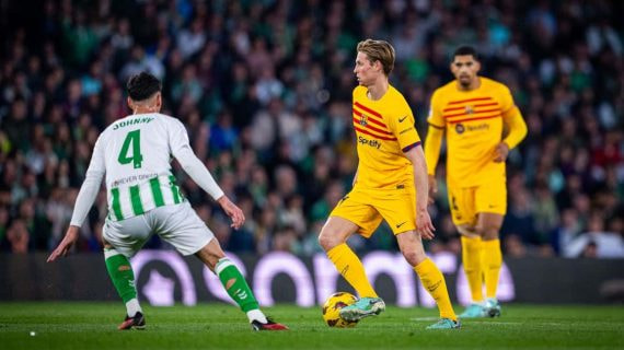 De Jong en un partido de la temporada pasada ante el Betis.