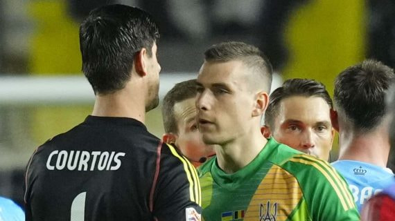 Courtois y Lunin, en un reciente enfrentamiento en la Nations con sus respectivas selecciones.