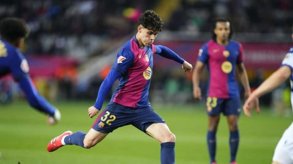 Héctor Fort en el partido contra la Real Sociedad.