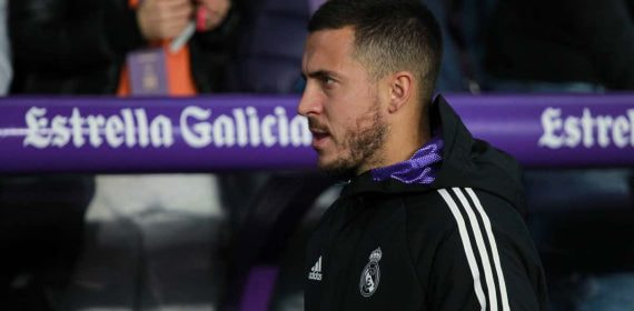 Hazard, antes de un partido de esta temporada.