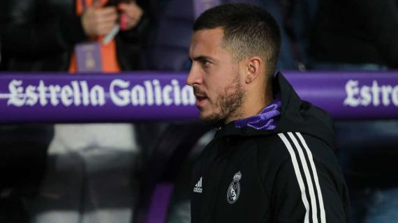 Hazard, antes de un partido de esta temporada.