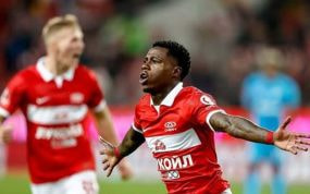 Quincy Promes celebra un gol con el Spartak de Moscú.