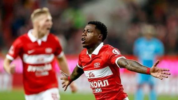Quincy Promes celebra un gol con el Spartak de Moscú.