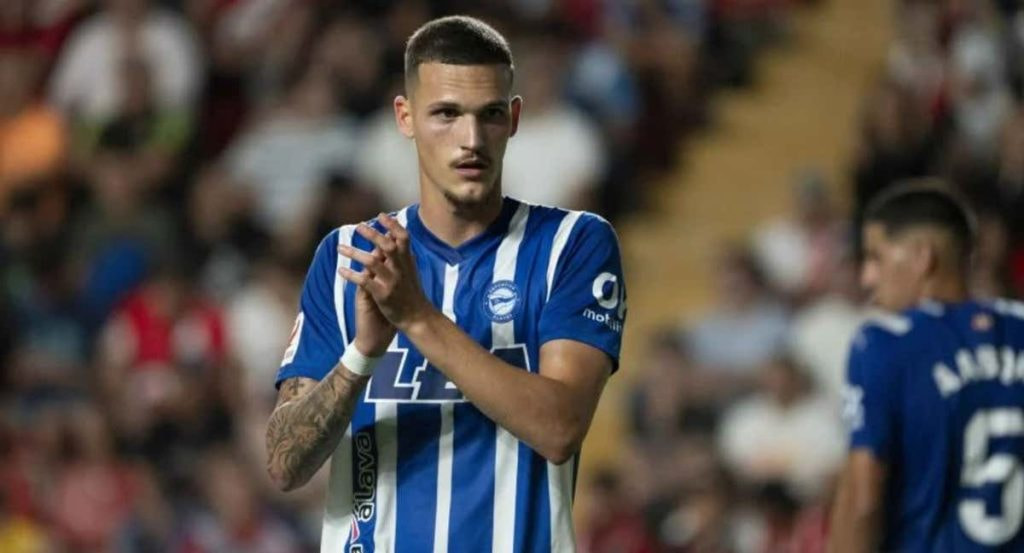 Rafa Marín se va al Nápoles y el Real Madrid se queda una opción de recompra.