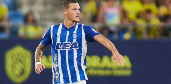 Rafa Marín, durante un partido del Alavés.