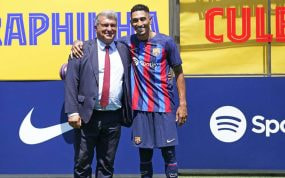 Laporta y Raphinha el día de la presentación del brasileño.