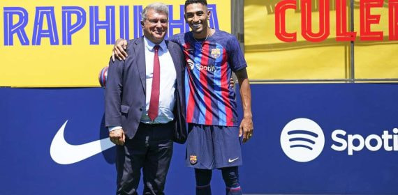 Laporta y Raphinha el día de la presentación del brasileño.