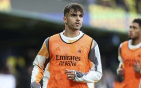 Raúl Asencio, en un entrenamiento con el Real Madrid.
