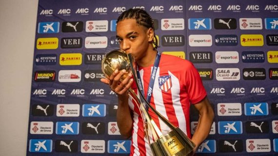 Yeremaiah Ramos celebra el título del MIC que consiguió con el Atlético.