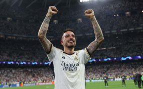 Joselu celebra el pase del Real Madrid a la final de la Champions.