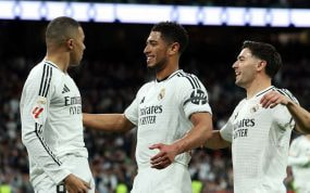 Mbappé, Bellingham y Brahim Díaz celebran un gol del Real Madrid