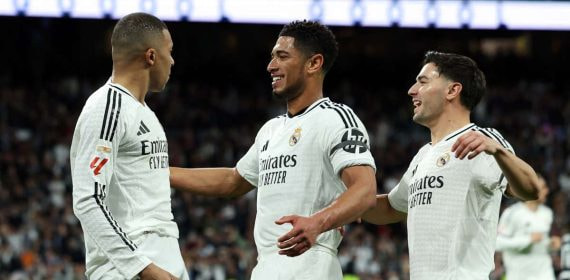 Mbappé, Bellingham y Brahim Díaz celebran un gol del Real Madrid