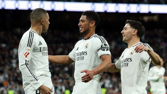 Mbappé, Bellingham y Brahim Díaz celebran un gol del Real Madrid