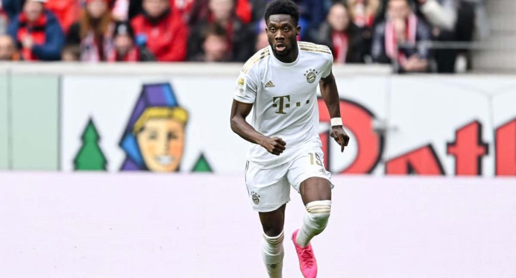 Alphonso Davies, lateral izquierdo del Bayern.