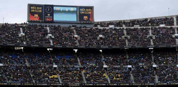 El Camp Nou durante un Clásico en marzo de 2022.