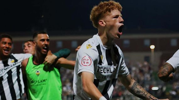 Jeremy de León, durante un partido del Castellón.