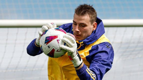 Lunin se entrena en Valdebebas.