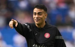 Reinier durante un calentamiento con el Girona.