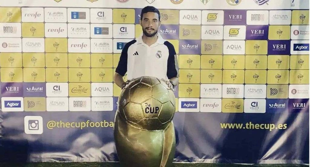 Adrià Díaz, con el Real Madrid.
