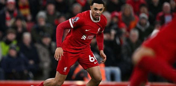 Trent Alexander-Arnold, en un partido reciente del Liverpool.