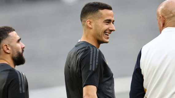 Lucas Vázquez, en el entrenamiento previo al Real Madrid-Bayern.