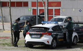 Registro de la Guardia Civil en la Ciudad del Fútbol de Las Rozas, sede de la RFEF.