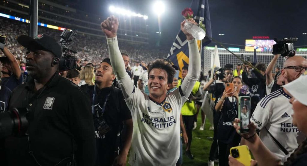 Riqui Puig, con LA Galaxy.
