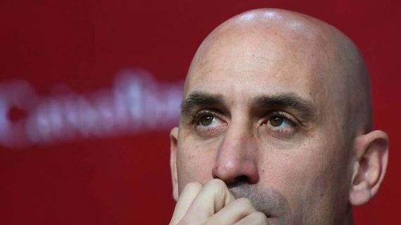 Luis Rubiales durante una conferencia de prensa.