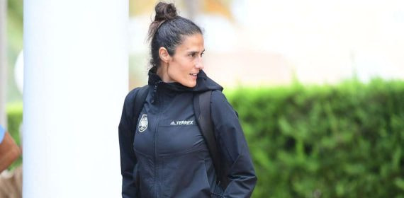 Montse Tomé en el hotel Oliva Nova donde está concentrada la Selección.