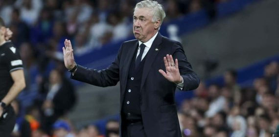 Ancelotti, en el banquillo durante el Real Madrid-Dortmund.