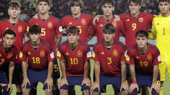 Alineación de la Selección sub-17 frente a Japón.