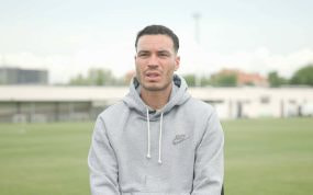 Raúl de Tomás, durante la entrevista a Relevo antes de enfrentarse al Real Madrid.