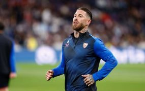 Sergio Ramos, en un calentamiento con su último equipo, el Sevilla.