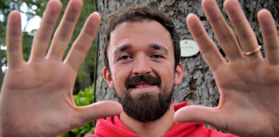 Sertaç Şanlı, ya exjugador del Barça.