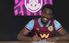 Datro Fofana, firma su cesión con el Burnley.