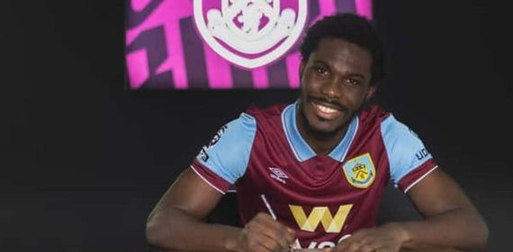 Datro Fofana, firma su cesión con el Burnley.
