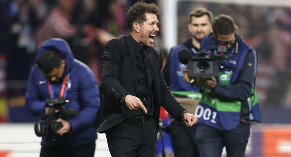 Simeone celebra la victoria en los penaltis ante el Inter.