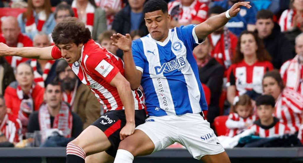 Santiago Mouriño, en su último partido con el Alavés.