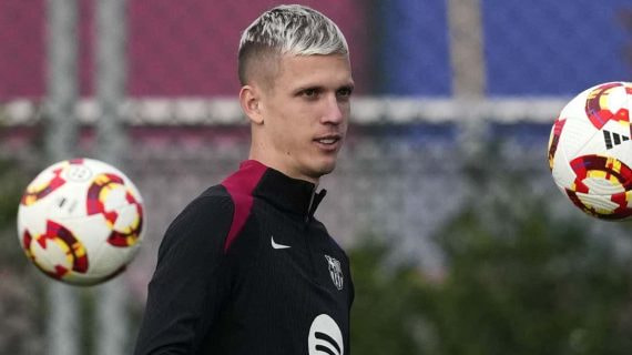 Dani Olmo, en un entrenamiento del Barcelona.