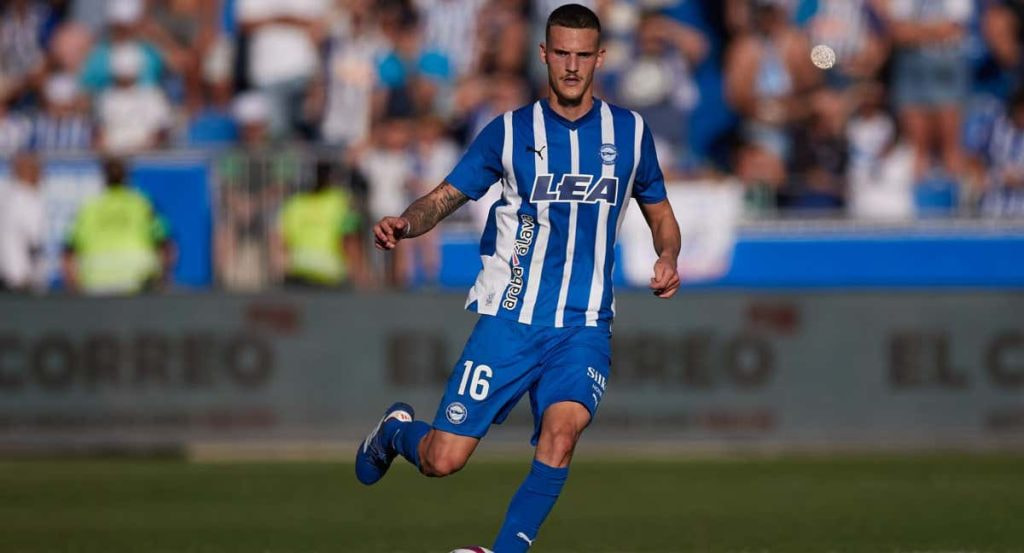 Rafa Marín, en un partido del Alavés.