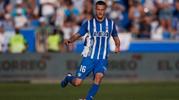 Rafa Marín, en un partido del Alavés.
